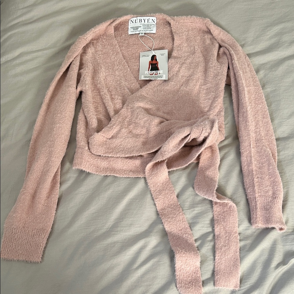 Nubyén Pink Wrap Sweater